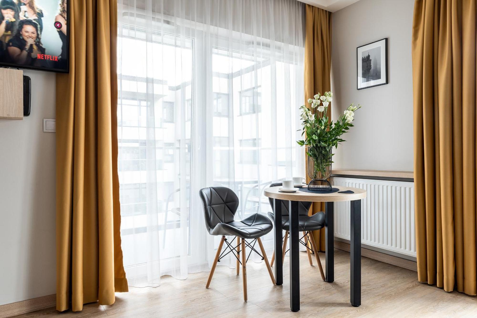 Inpoint Apartments G11 Near Old Town & Kazimierz District & Parking Option Krakov Pokoj fotografie